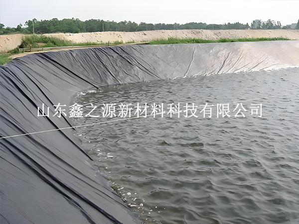 如何順利的延緩蓄水池防滲膜的衰老？