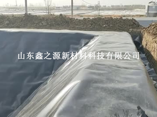 關(guān)于魚(yú)塘防滲膜接縫處理有哪些施工經(jīng)驗(yàn)？