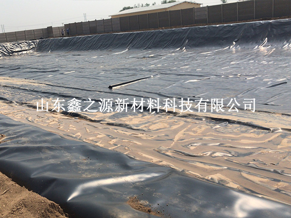 沼氣池建設：為何選擇黑色HDPE土工膜？
